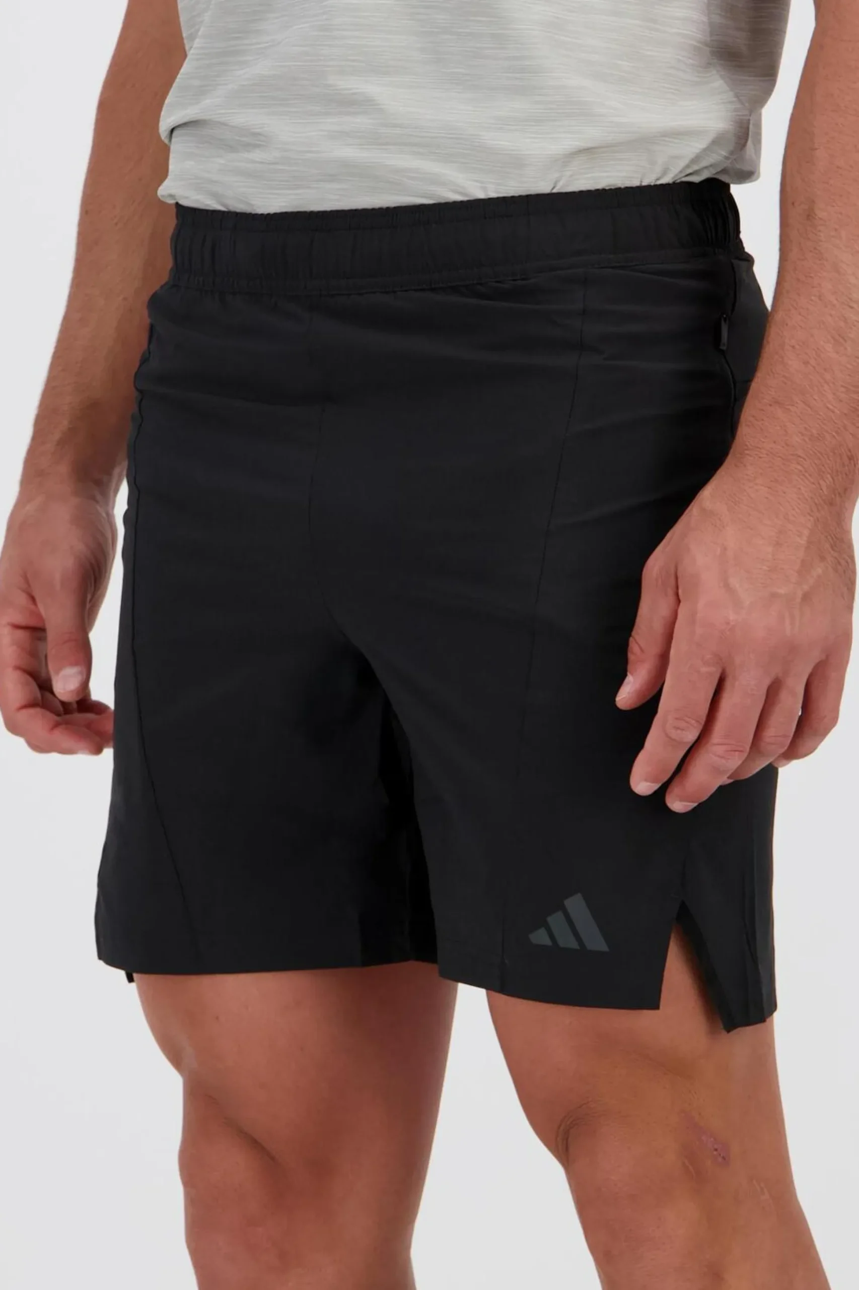 Calções adidas