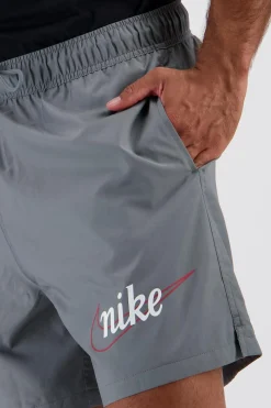 Calções Nike