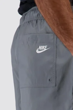 Calções Nike