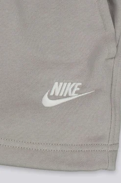 Calções Nike