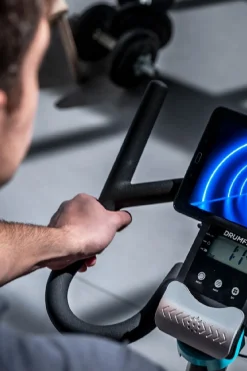 Cecotec Bicicleta Indoor Com Resistência Magnética Para Um Treino Silencioso, Conectividade Bluetooth, Design Compacto E Desportivo, Selim E Guiador Ergonómicos E Ajustáveis, Ecrã Lcd, Suporte De Tablet, Apoios Para Os Pés E Rodas De Transporte.