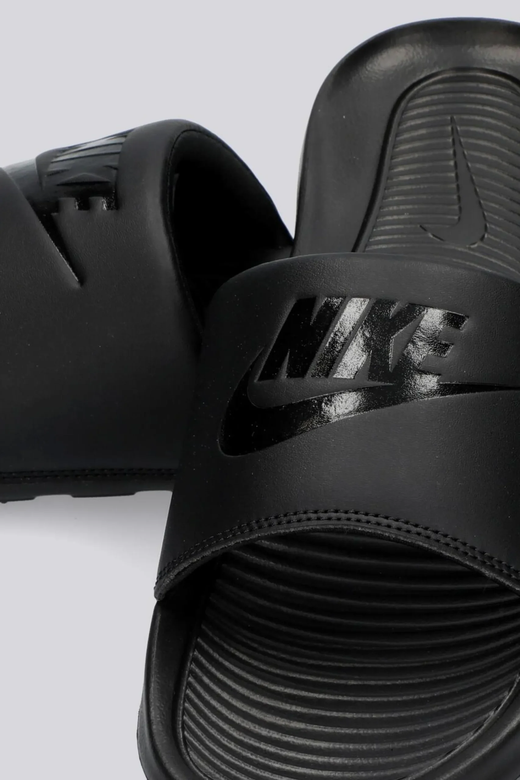 Chinelos Nike Victori