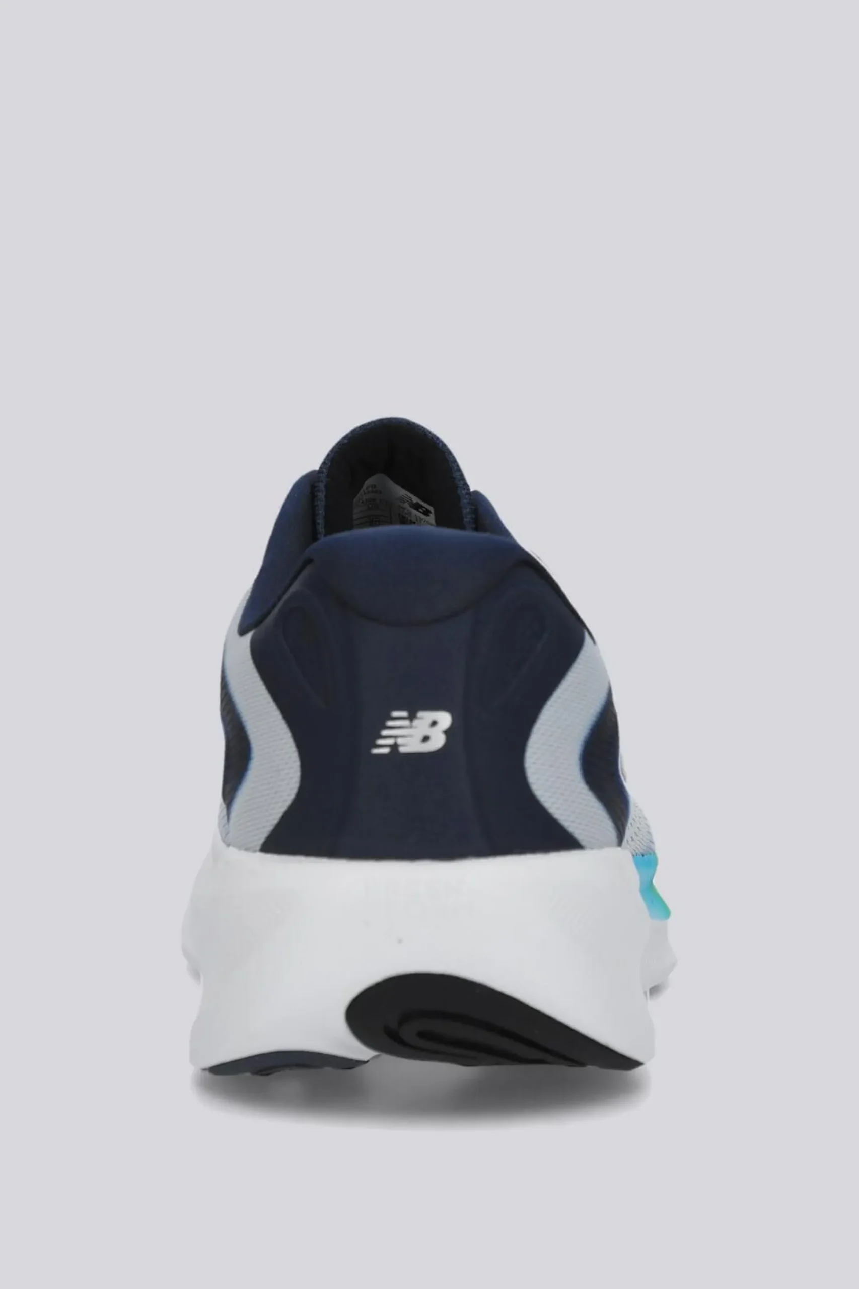 New Balance 680 V9