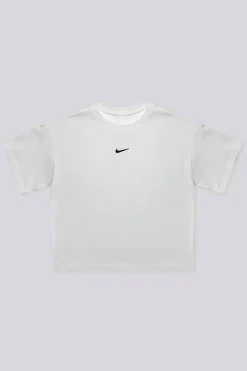 Nike Essential