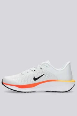 Nike Quest 6