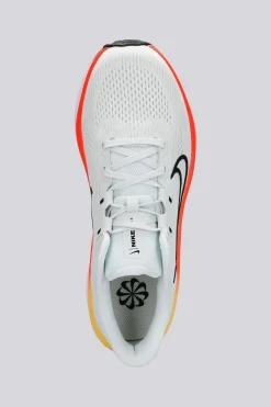 Nike Quest 6