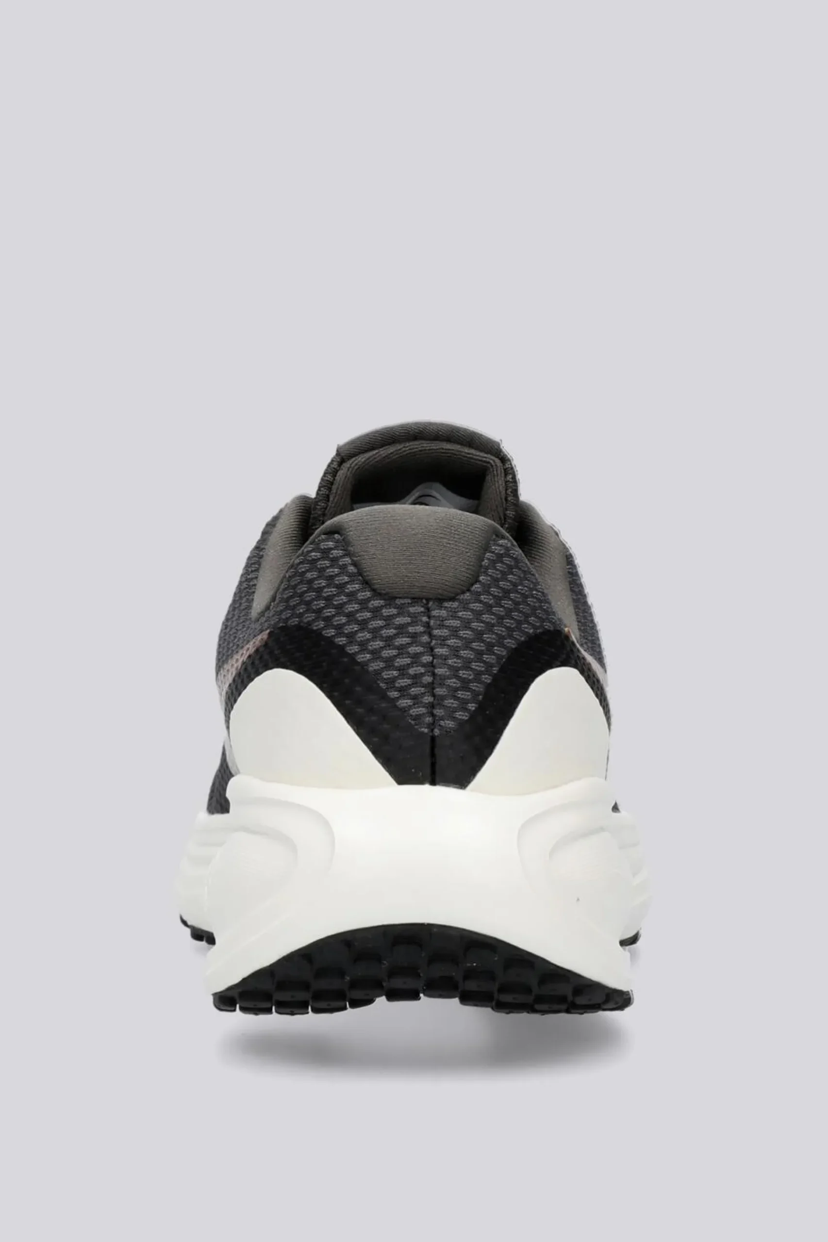 Nike Revolution 8
