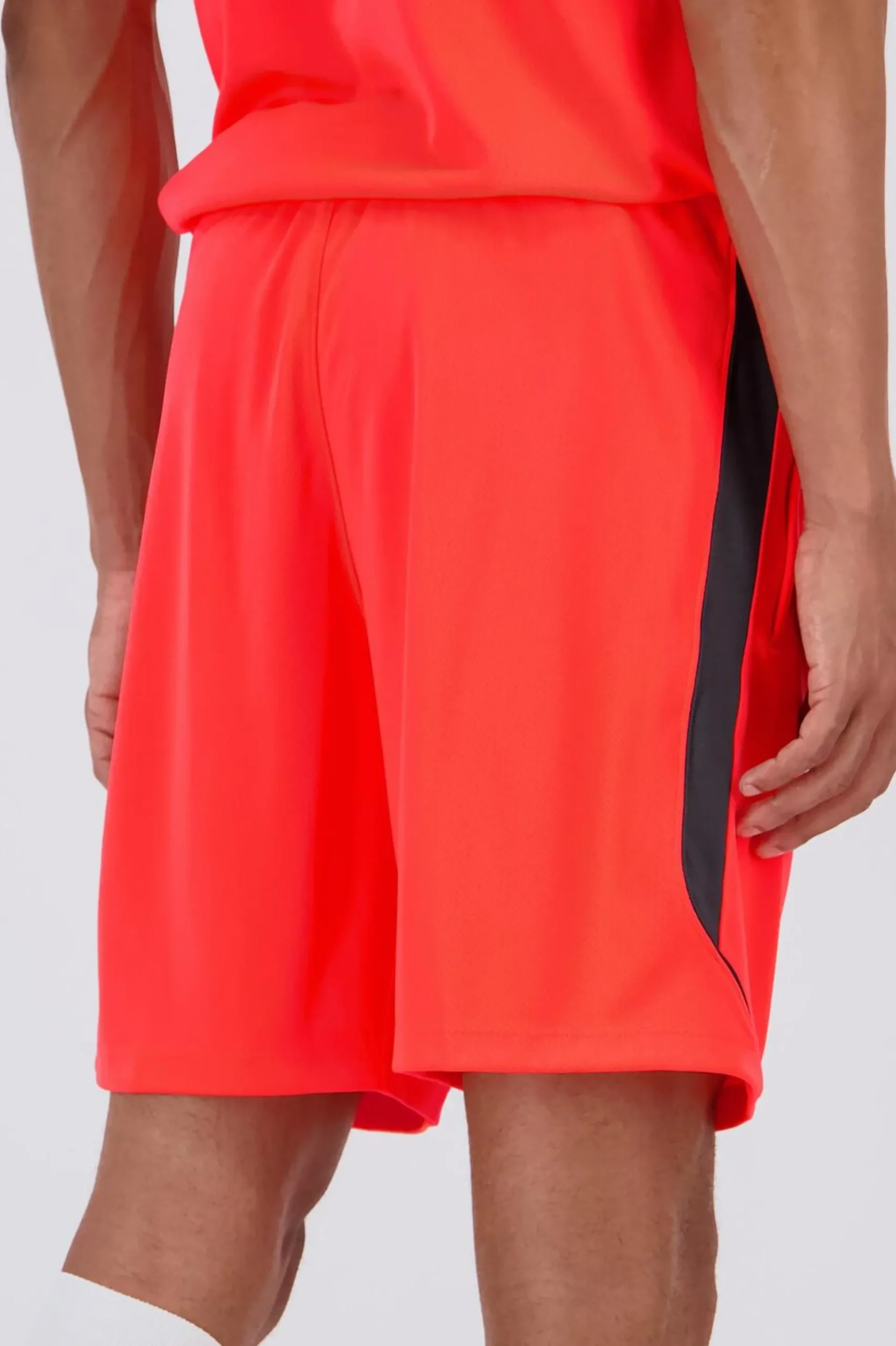 Nike Strike 26
