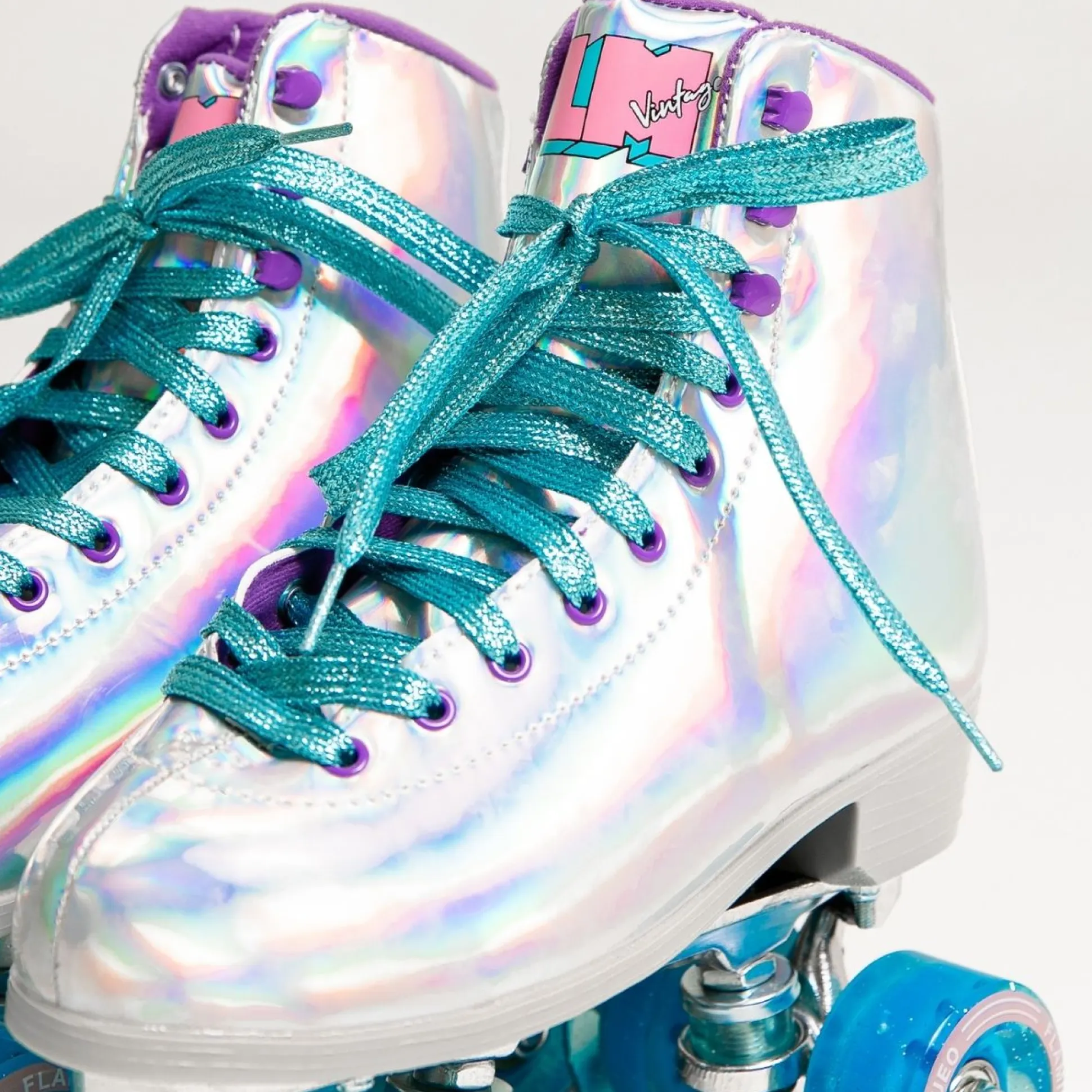 Patins Flamingueo Holográfico De 4 Rodas